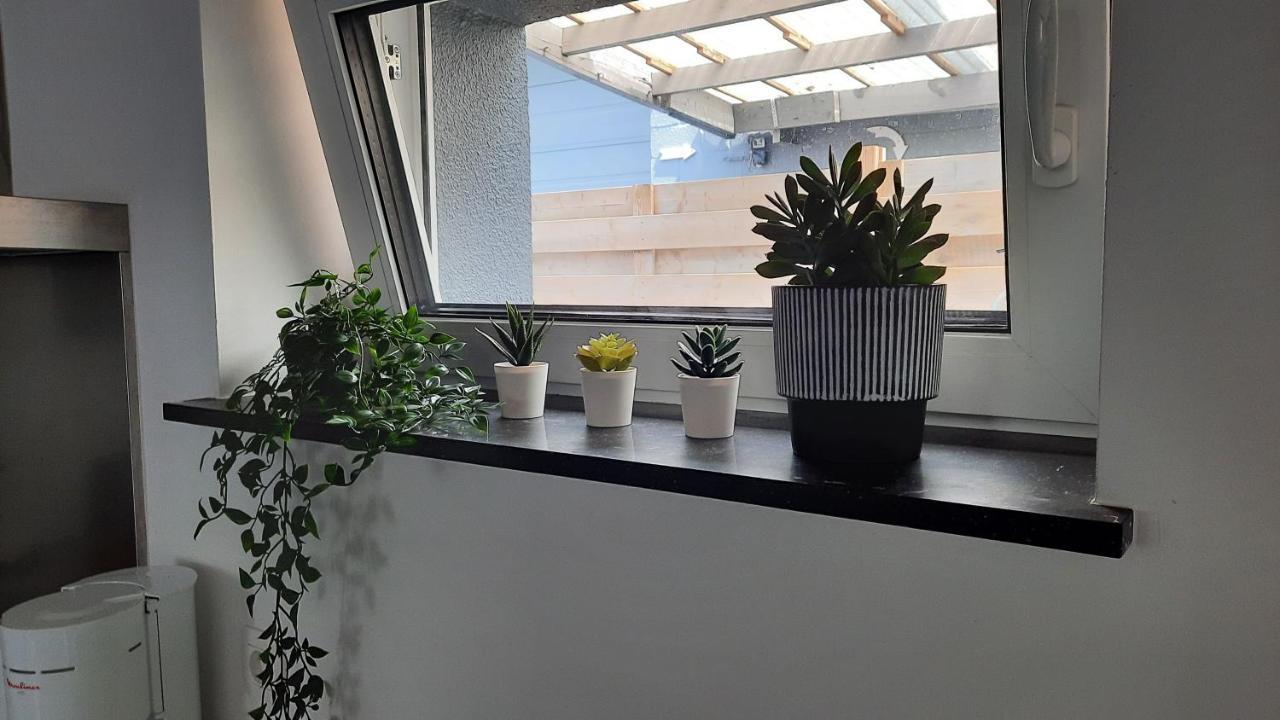Appartement Duplex Pour 3-4 Personnes A Ciney Εξωτερικό φωτογραφία
