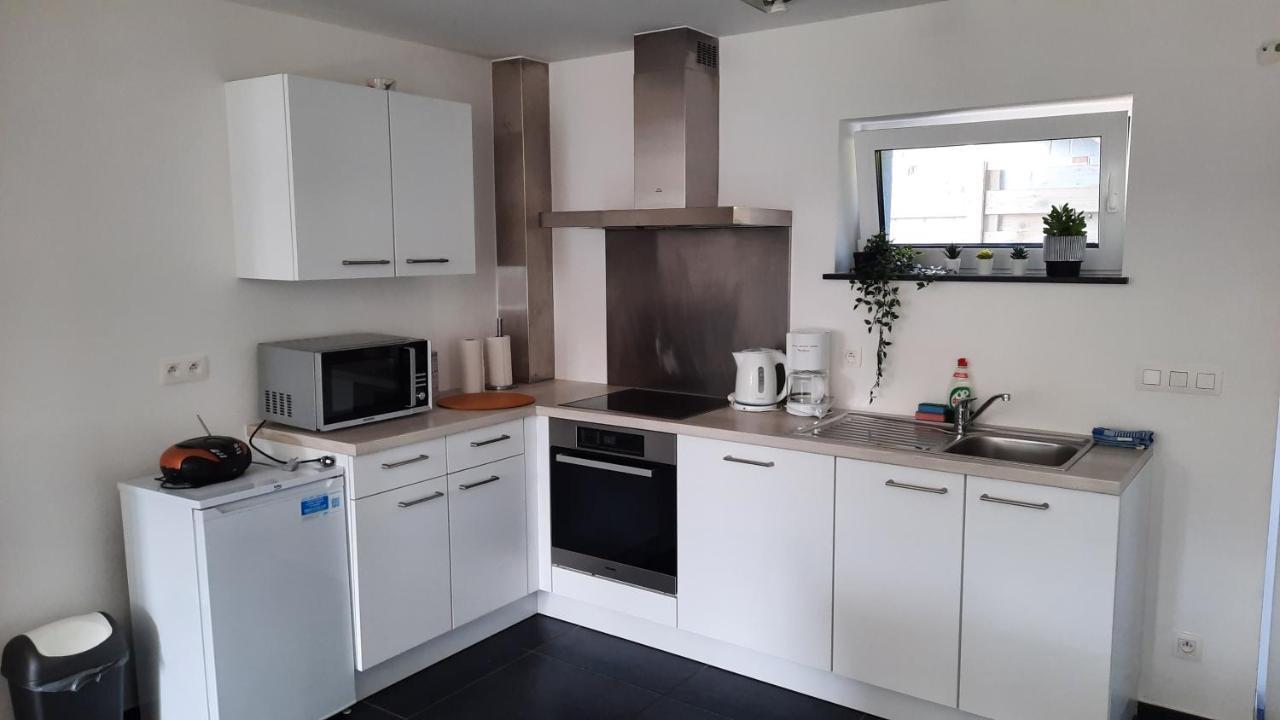 Appartement Duplex Pour 3-4 Personnes A Ciney Εξωτερικό φωτογραφία